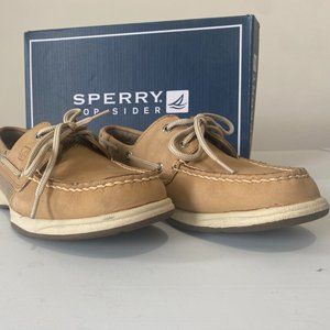 SPERRY Intrepid boat shoe tan leather   Size  6.5 W
